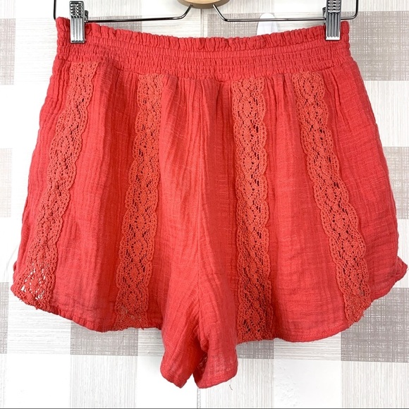American Eagle Coral Pull On Shorts Crochet Linen - Picture 2 of 6